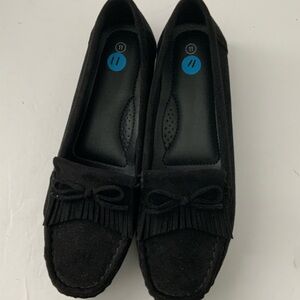 Elegant Black Loafers for Women